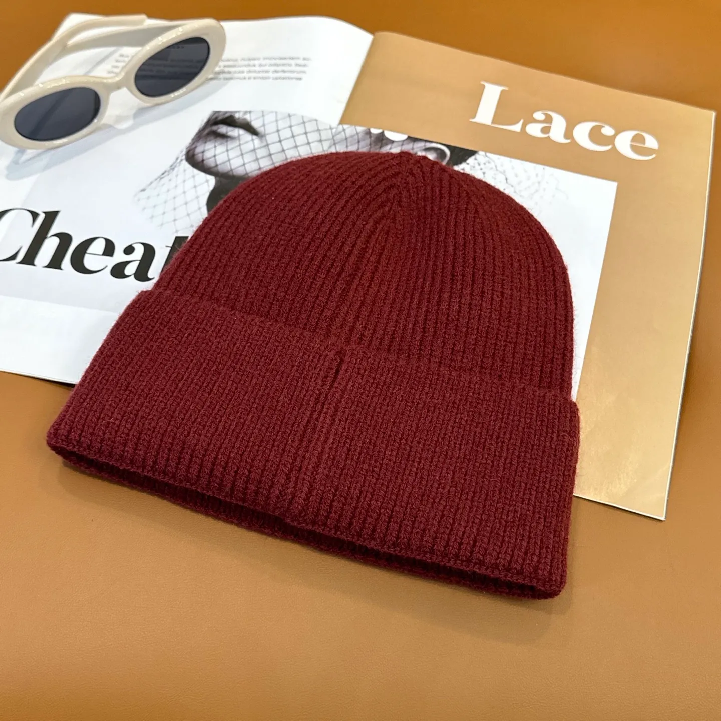 P50 🤍Chrome hearts new autumn and winter cross knitted hat🧶 One of the must-have hats in autumn and winter~ It really looks good on whoever wears it~, it is also a perfect match in black and white and gray in autumn~
